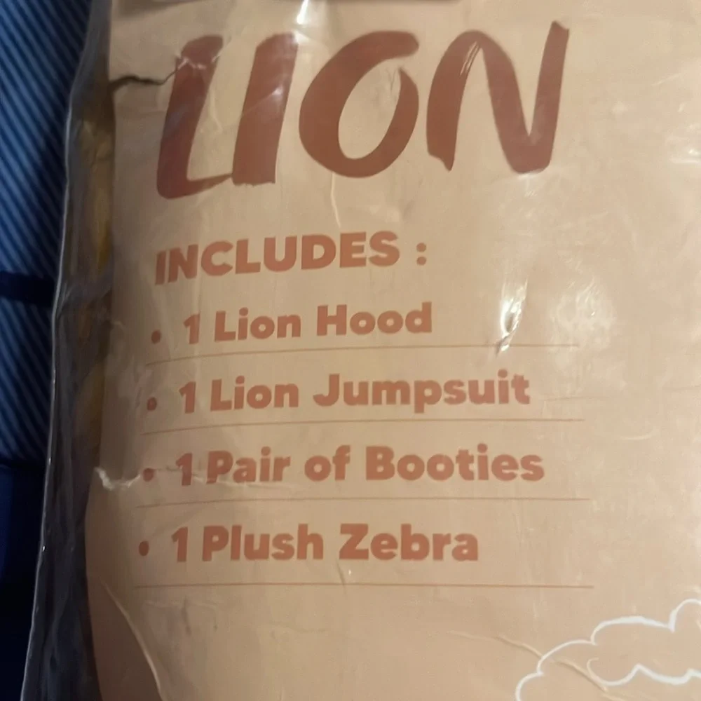 NWT 6-12mo Lion Costume w/Zebra Toy, lion hood, jumpsuit, booties and toy zebra